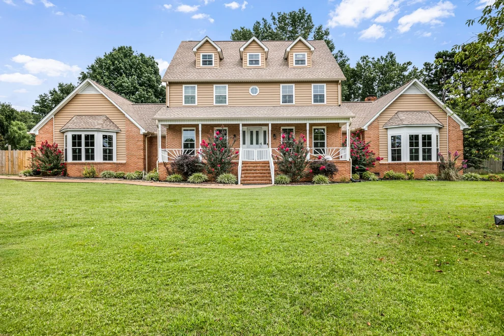 Unit for sale at 44 Blue Grass Cove, Jackson, TN 38305