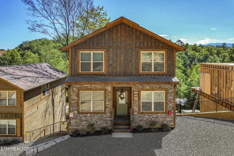 Unit for sale at 3031 Ridgetop Resort Way, Pigeon Forge, TN 37863