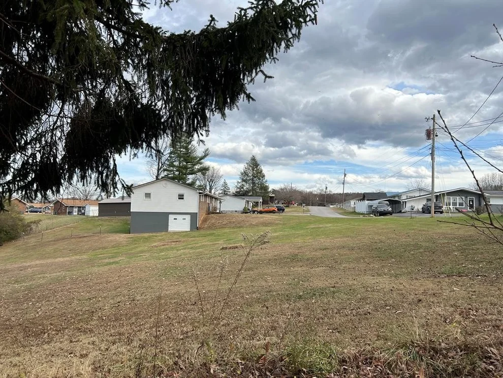 Unit for sale at 278 HARVEST Street, Newport, TN 37821