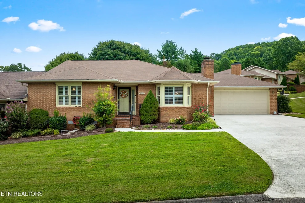 Unit for sale at 7000 Ashley Court, Knoxville, TN 37921