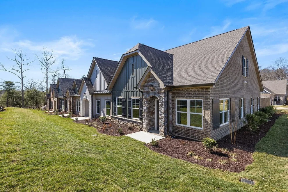 Unit for sale at 106 Founding Way, Lookout Mountain, GA 30750