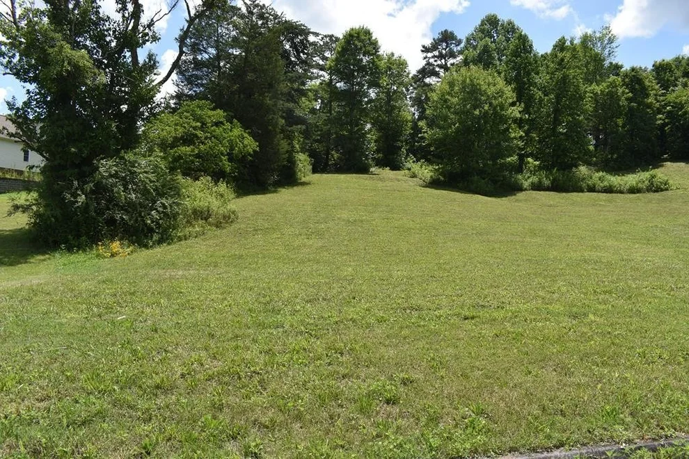 Unit for sale at 9 Briar Ridge Lane, Strawberry Plains, TN 37871