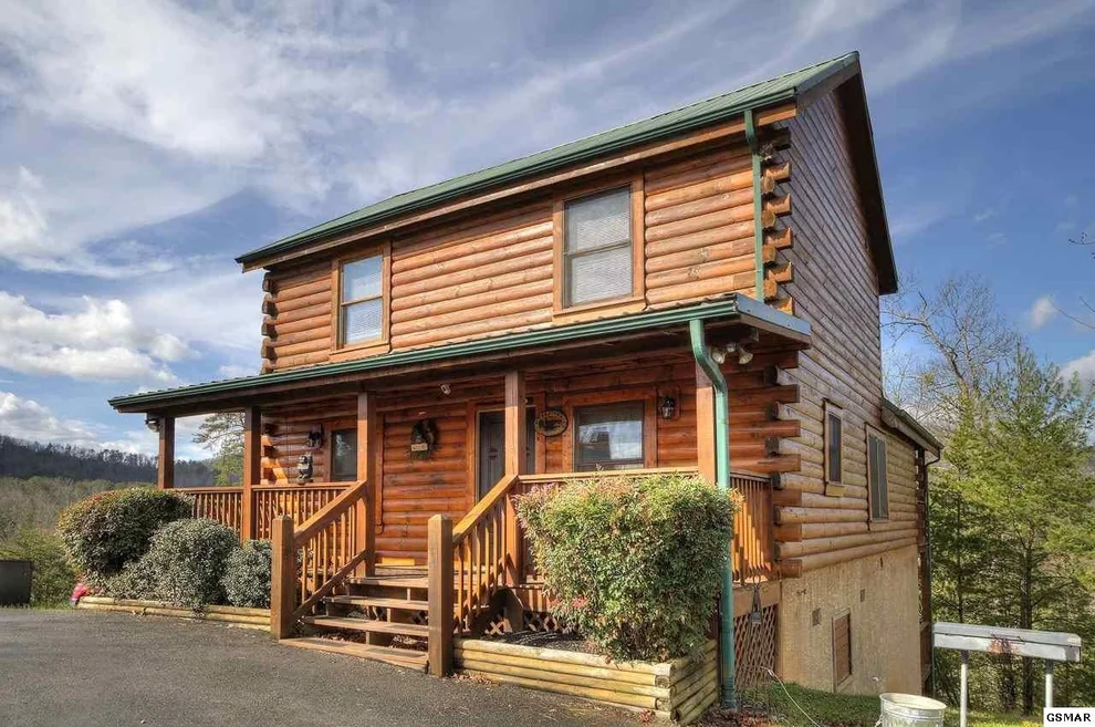 Unit for sale at 536 Chickasaw Gap Way, Pigeon Forge, TN 37863