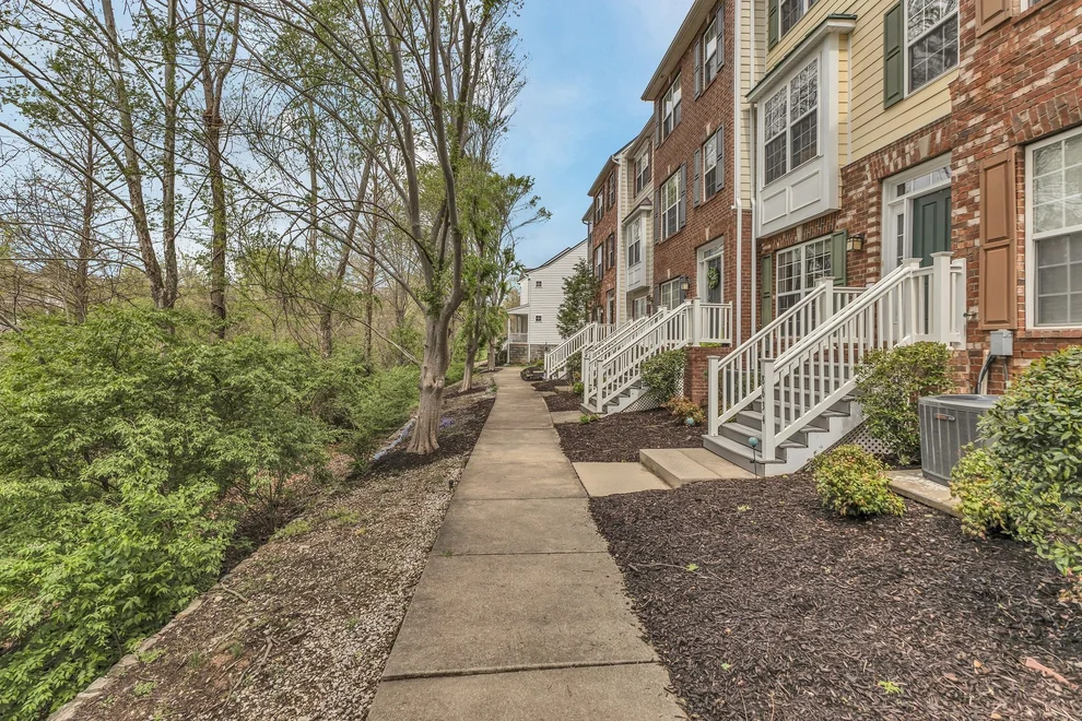 Unit for sale at 8634 Gauphin Pl, Nashville, TN 37211
