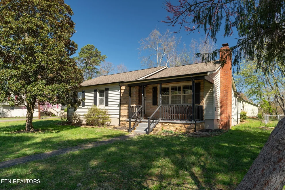 Unit for sale at 4710 E Lincoln Circle, Knoxville, TN 37918