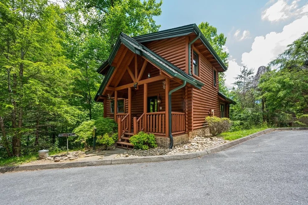 Unit for sale at 637 Gatlinburg Falls Way, Gatlinburg, TN 37738