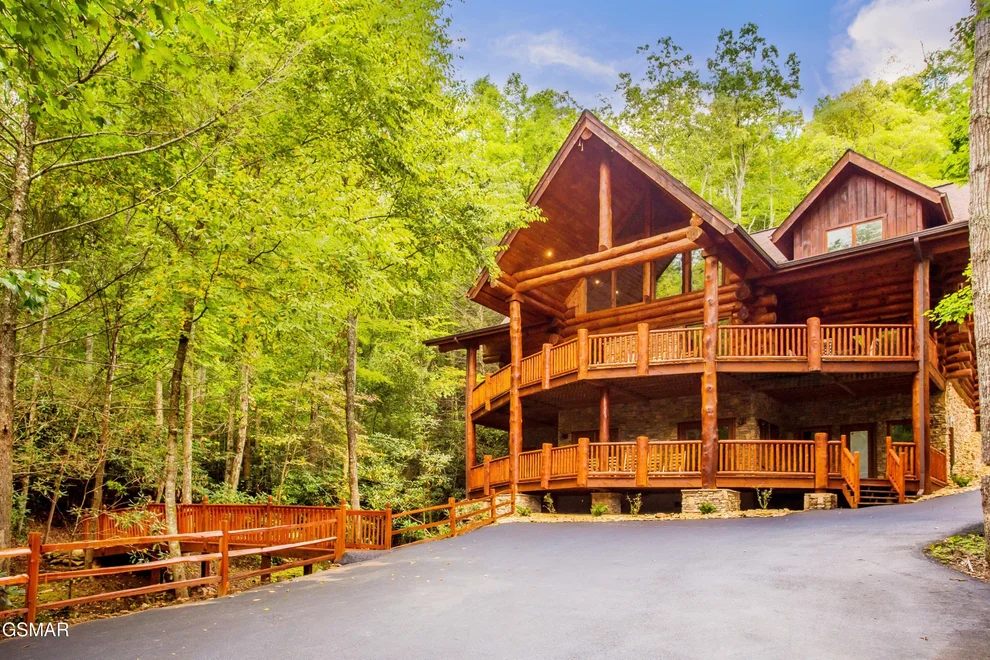 Unit for sale at 641 Pinnacle Vista Road, Gatlinburg, TN 37738