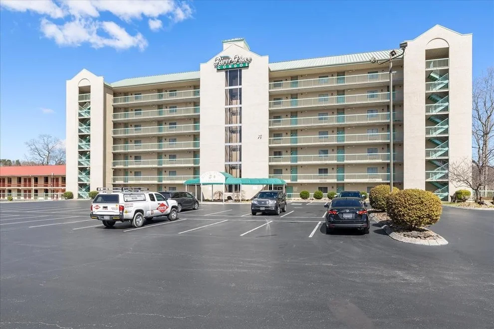 Unit for sale at 3215 River Road, Pigeon Forge, TN 37863