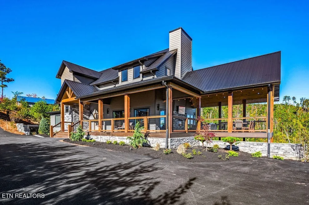 Unit for sale at 719 Pinecrest Ct Court, Gatlinburg, TN 37738