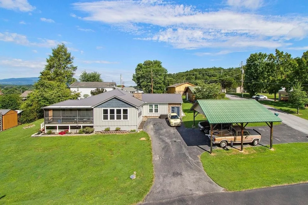 Unit for sale at 3310 Winston Street, Pigeon Forge, TN 37876