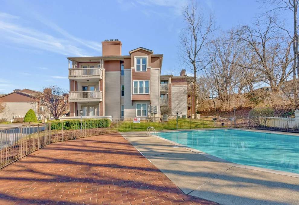 Unit for sale at 205 Hillsboro Pl, Nashville, TN 37215