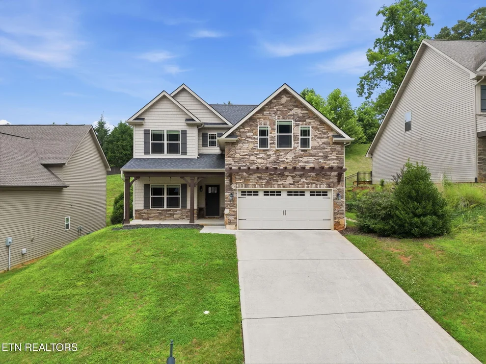 Unit for sale at 1230 Peake Lane, Knoxville, TN 37922