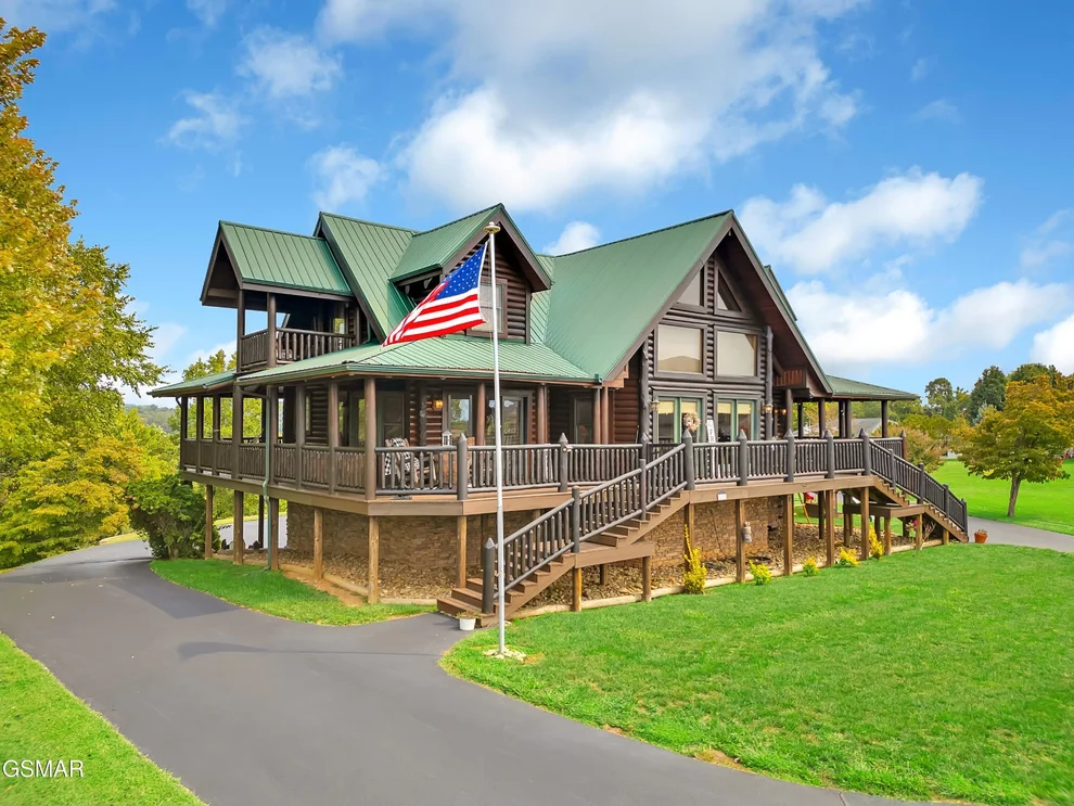 Unit for sale at 838 Pinnacle Drive, Dandridge, TN 37725