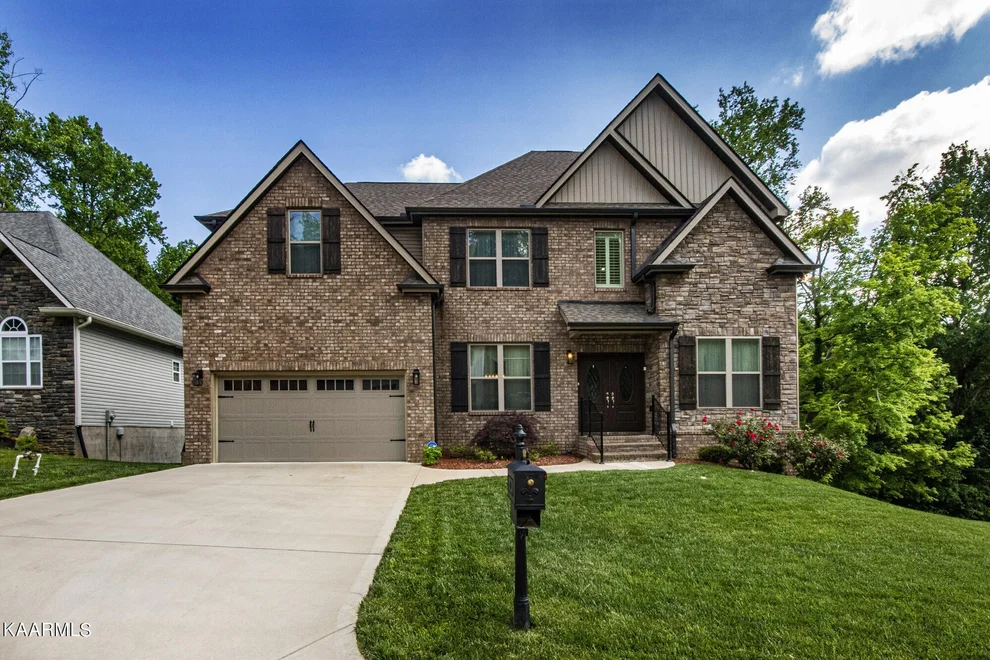 Unit for sale at 9860 Chesney Hills Lane, Knoxville, TN 37931