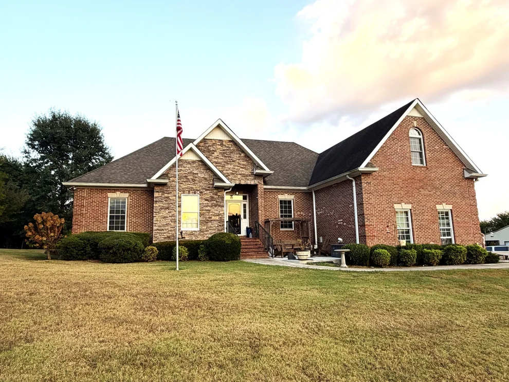 Unit for sale at 319 Dye Rd, Bell Buckle, TN 37020