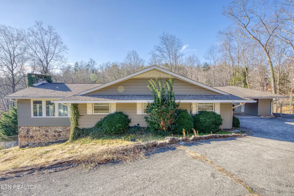 Unit for sale at 339 Robin Ln., Gatlinburg, TN 37738