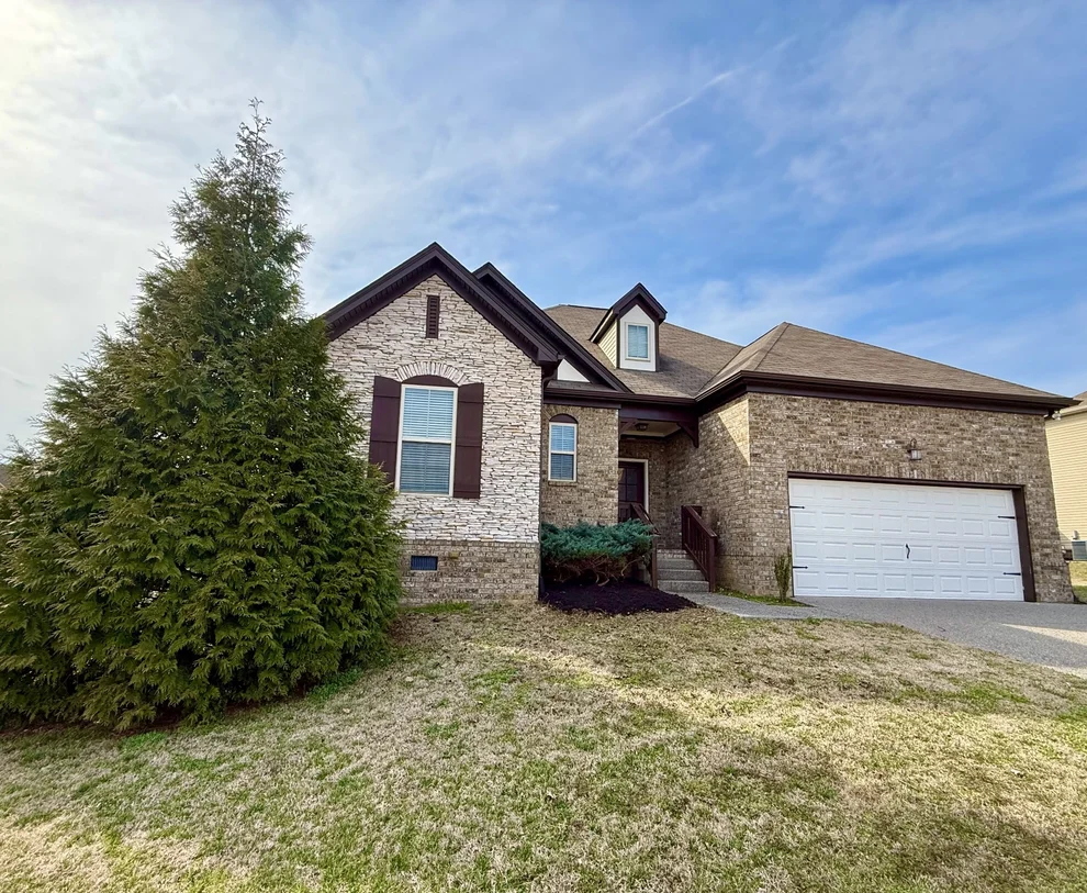 Unit for sale at 4012 Lexie Ln, Spring Hill, TN 37174