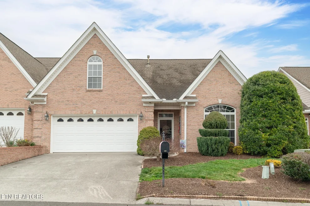 Unit for sale at 1128 Creekside Village Way, Seymour, TN 37865