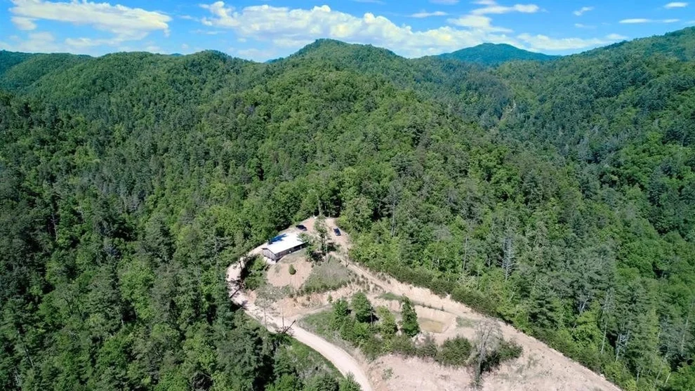 Unit for sale at 768 Messer Branch Road, Hartford, TN 37753