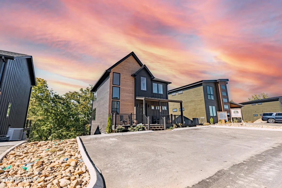 Unit for sale at 1325 Reedmont Way, Sevierville, TN 37876