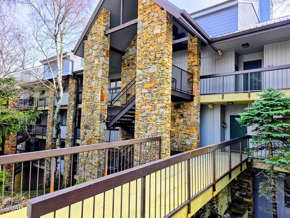 Unit for sale at 1130 Ski View Drive, Gatlinburg, TN 37738