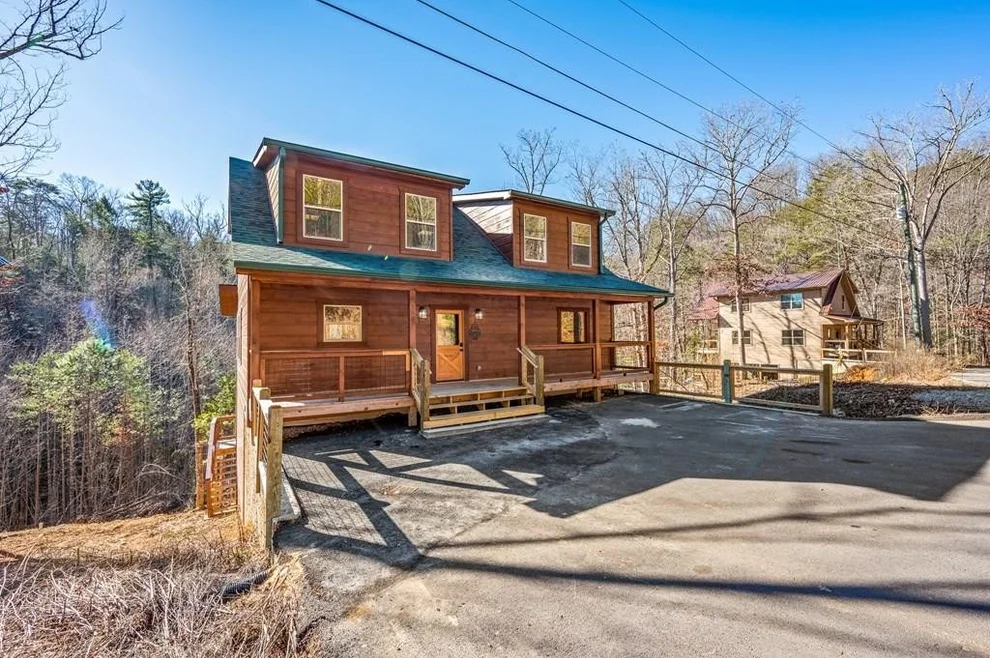 Unit for sale at 1581 Bear Valley Road, Sevierville, TN 37876