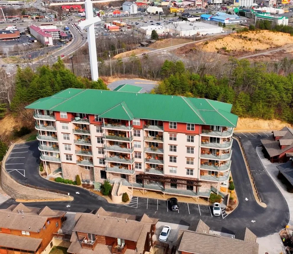 Unit for sale at 410 Big Bear Way, Pigeon Forge, TN 37863