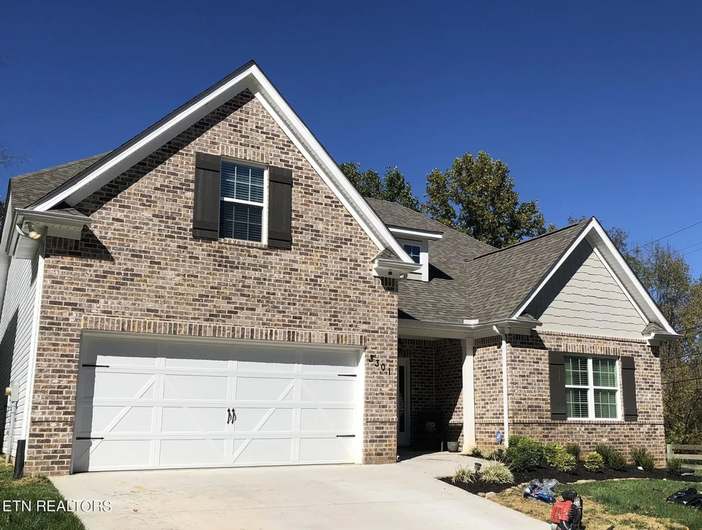 Unit for sale at 3301 Flagstaff Lane, Knoxville, TN 37931