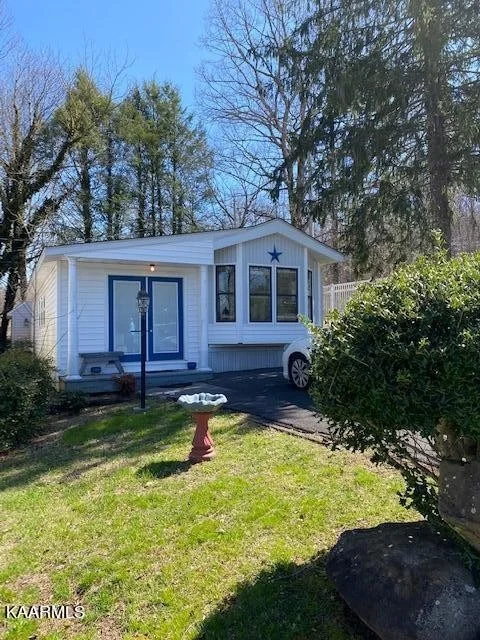 Unit for sale at 5355 E Parkway, Cosby, TN 37722