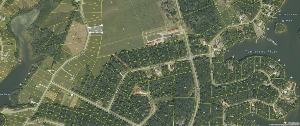 Unit for sale at 253 W Shore Drive, Rockwood, TN 37854