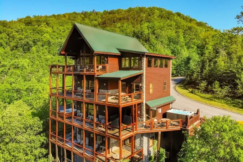 Unit for sale at 1939 Blackthorn Trail, Sevierville, TN 37876