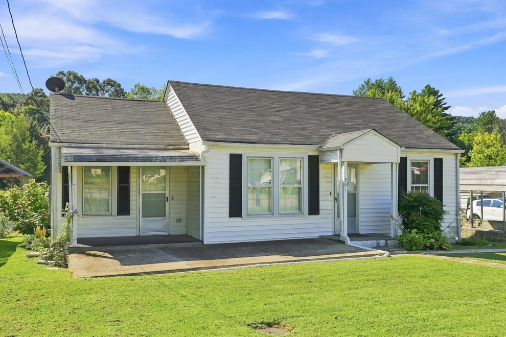 Unit for sale at 301 W Main Street, Niota, TN 37826