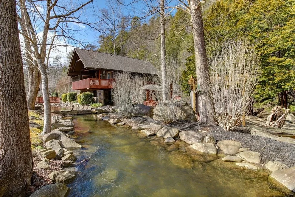 Unit for sale at 3669 Lindsey Mill Road, Gatlinburg, TN 37738