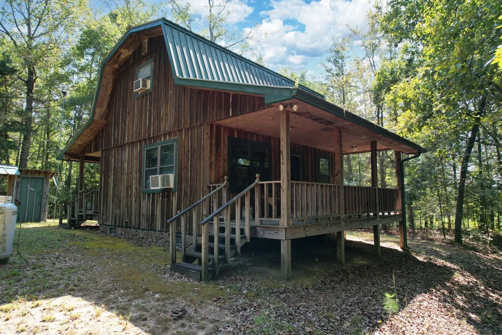 Unit for sale at 358 County Road 42, Athens, TN 37303