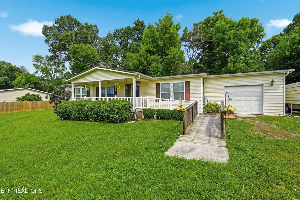 Unit for sale at 1012 Ashley Meadows Drive, Strawberry Plains, TN 37871