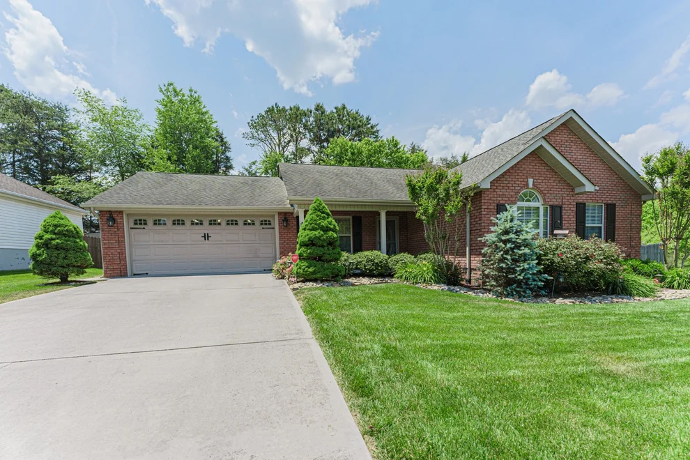 Unit for sale at 4610 Waldon Pond Lane, Corryton, TN 37721