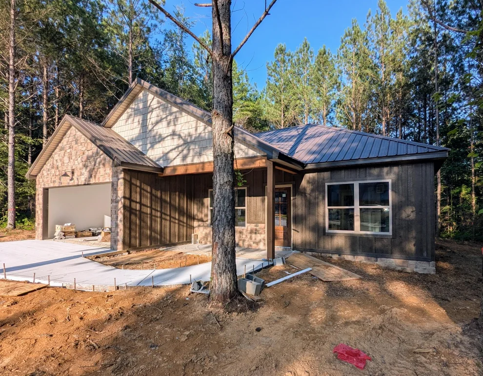 Unit for sale at 152 White Water Run Lane, Ocoee, TN 37361