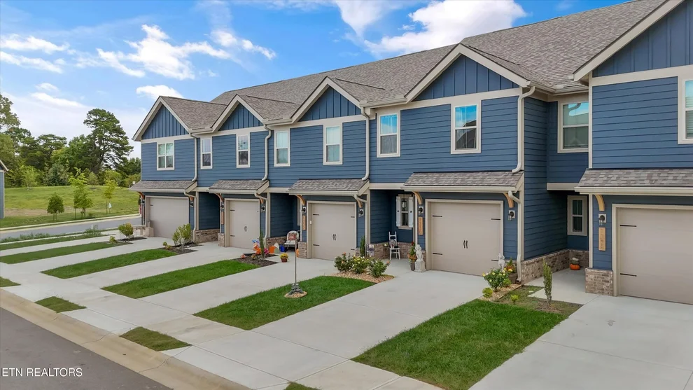 Unit for sale at 1330 Mountain Quail Circle, Maryville, TN 37801