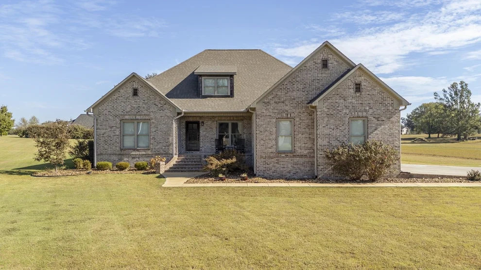 Unit for sale at 205 TWIN FORK LN, Savannah, TN 38372