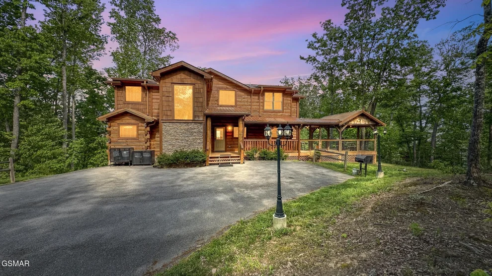 Unit for sale at 2631 Sawmill Branch Drive, Sevierville, TN 37862
