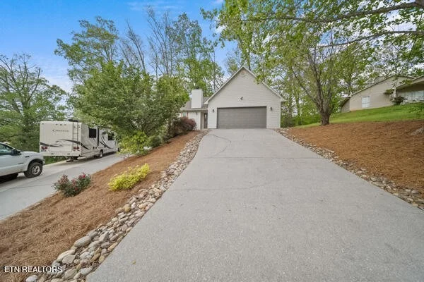Unit for sale at 4321 Ingrid Drive, Maryville, TN 37801