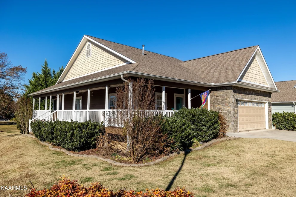 Unit for sale at 103 McNeilly Circle, Maryville, TN 37803