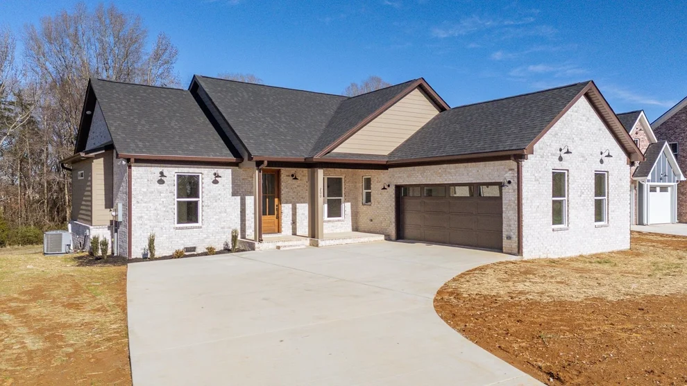 Unit for sale at 200 BELVEDERE CIR, Savannah, TN 38372