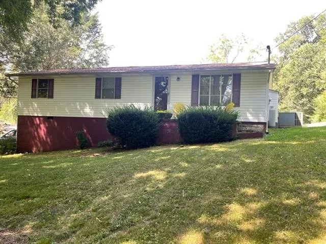 Unit for sale at 5811 MALONEYVILLE Road, Corryton, TN 37721