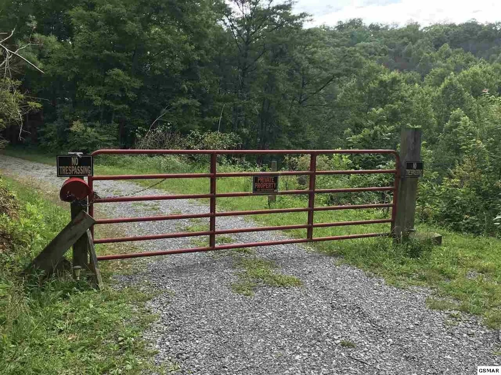 Unit for sale at 1832 Barnes Valley Road, Cosby, TN 37722