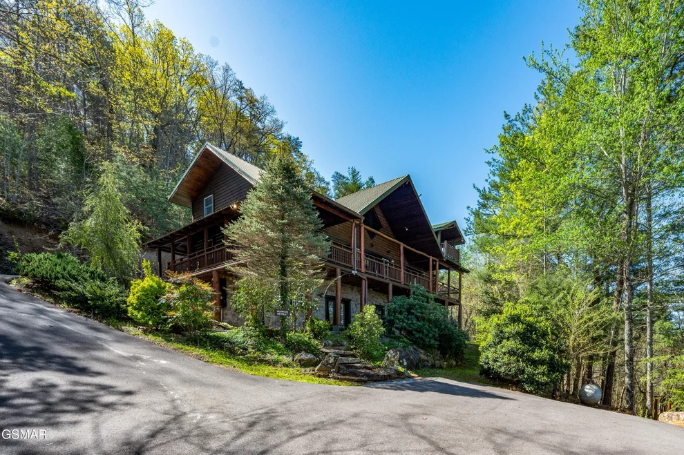 Unit for sale at 2149 Cascades Court, Sevierville, TN 37862