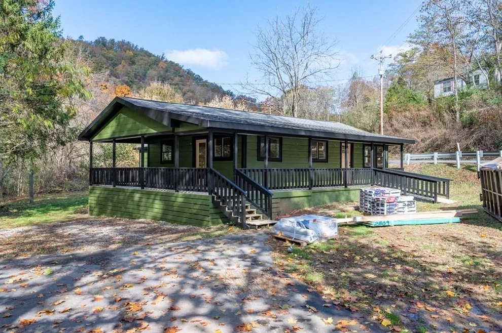 Unit for sale at 814 Mill Creek Road, Pigeon Forge, TN 37863