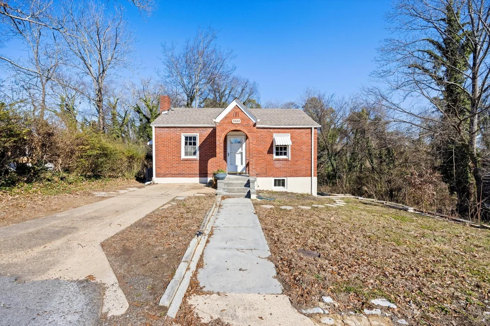 Unit for sale at 3403 Gay Street, Chattanooga, TN 37411