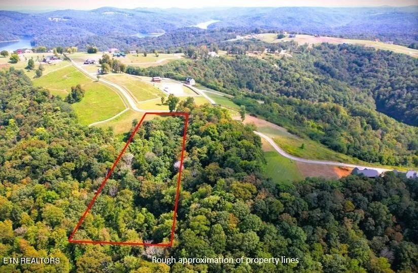Unit for sale at 41 Bald Eagle Rd, Hilham, TN 38568