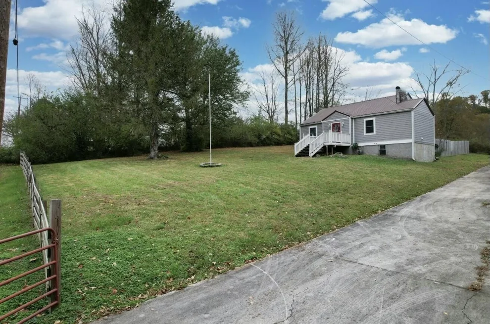Unit for sale at 400 Slack Road, Athens, TN 37303